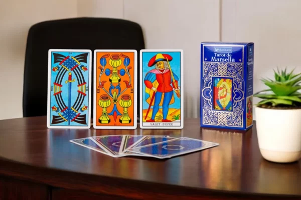 GHJ TAROT MARSELLES ILUMINARTE